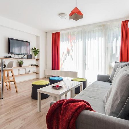 Modern Four Bedroom Apartment In Palace District Budapest Exterior foto